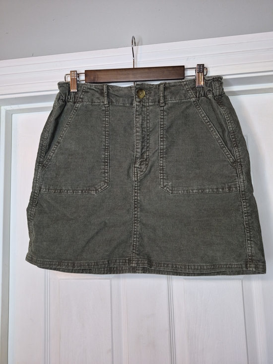 American Eagle Outfitters Dresses & Skirts - American Eagle Olive Green Corduroy Mini Skirt Size 6